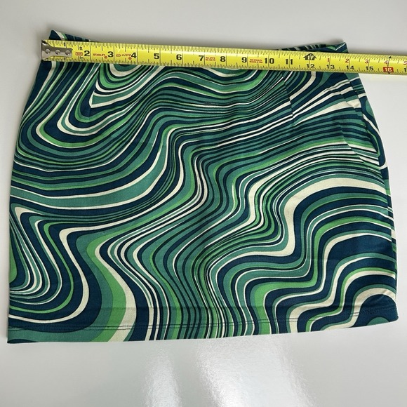 Motel Green Swirl 60s/70s Style Mini Skirt‎ Size S Retro Disco Boho Hippie Cute - Picture 5 of 7